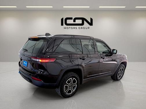 2023 Jeep Grand Cherokee 4xe Trailhawk