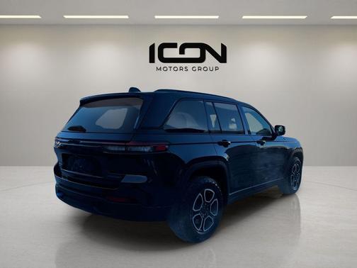 2023 Jeep Grand Cherokee 4xe Trailhawk