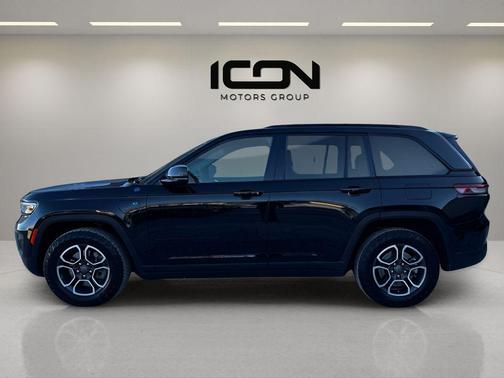 2023 Jeep Grand Cherokee 4xe Trailhawk