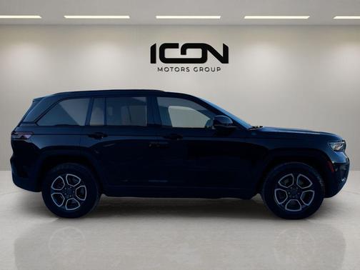 2023 Jeep Grand Cherokee 4xe Trailhawk
