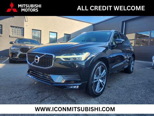 Onyx Black Metallic 2021 Volvo XC60 T6 Momentum