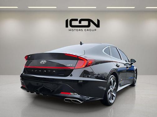 Phantom Black 2021 Hyundai SONATA SEL Plus