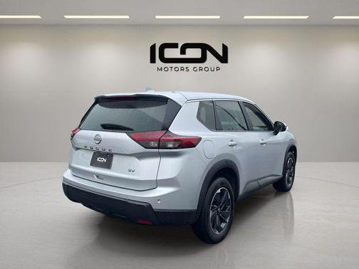 Brilliant Silver Metallic 2024 Nissan Rogue SV