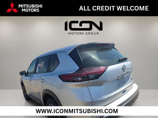Brilliant Silver Metallic 2024 Nissan Rogue SV
