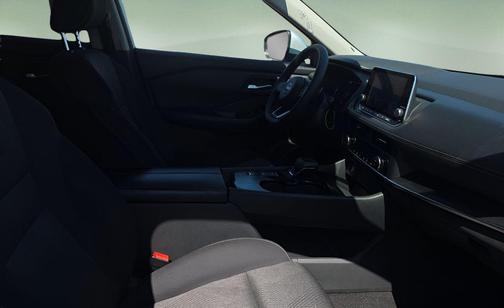 Brilliant Silver Metallic 2024 Nissan Rogue SV