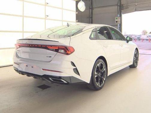 Glacial White Pearl 2022 Kia K5 GT-Line