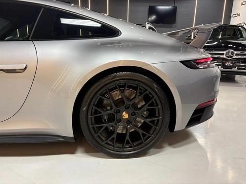 2024 Porsche 911 Carrera GTS
