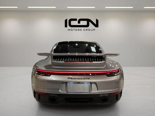 2024 Porsche 911 Carrera GTS