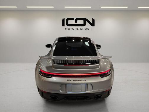 2024 Porsche 911 Carrera GTS