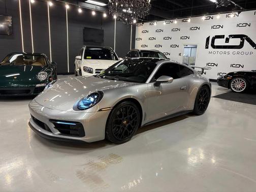 2024 Porsche 911 Carrera GTS