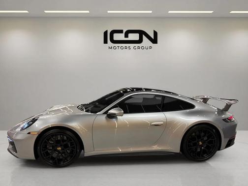 2024 Porsche 911 Carrera GTS