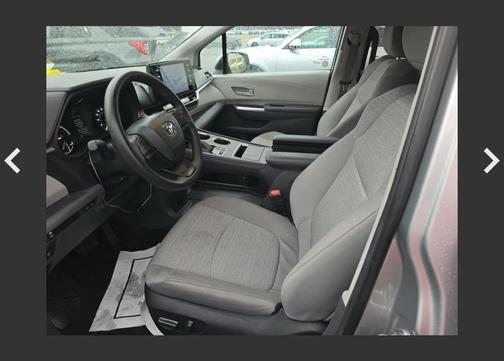 2024 Toyota Sienna LE