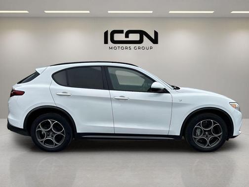 2023 Alfa Romeo Stelvio Ti