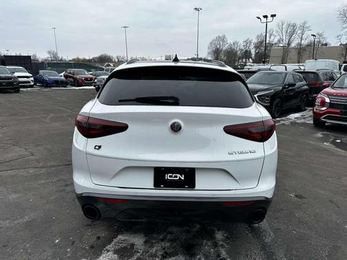 2023 Alfa Romeo Stelvio Ti