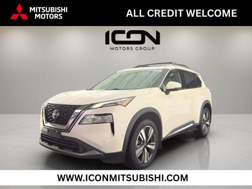 Pearl White Tricoat 2023 Nissan Rogue SL