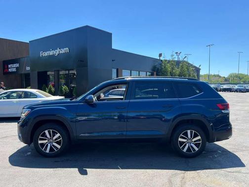 Tourmaline Blue Metallic 2023 Volkswagen Atlas 2.0T SE