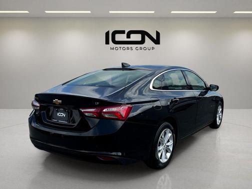 2022 Chevrolet Malibu FWD LT