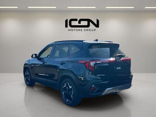 Fusion Black 2025 Kia Seltos S