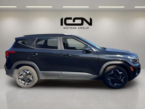 Fusion Black 2025 Kia Seltos S