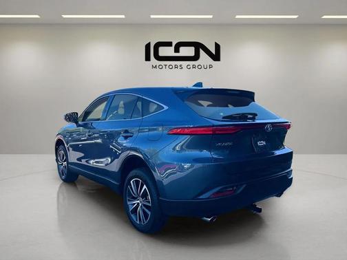 2024 Toyota Venza LE