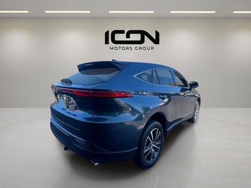 2024 Toyota Venza LE