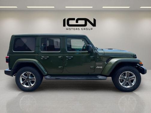 Sarge Green Clearcoat 2023 Jeep Wrangler 4-Door Sahara