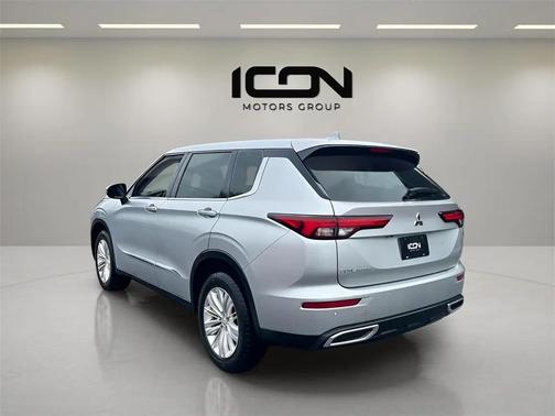 2022 Mitsubishi Outlander ES 2.5 S-AWC