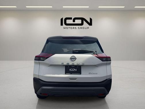 Pearl White Tricoat 2023 Nissan Rogue SV