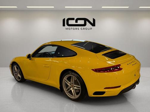 2017 Porsche 911 Carrera