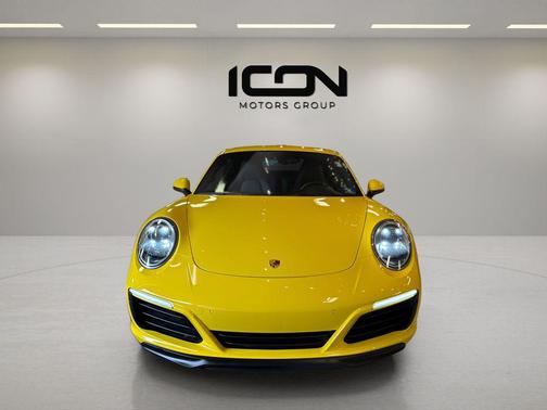 2017 Porsche 911 Carrera