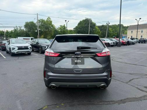 Carbonized Gray Metallic 2022 Ford Edge Titanium