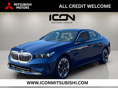 Phytonic Blue Metallic 2026 BMW 540 xDrive