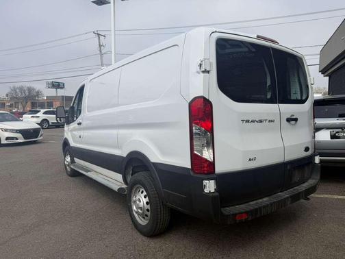 Oxford White 2023 Ford Transit-250 Base