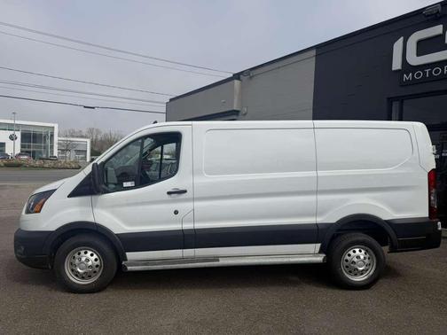 Oxford White 2023 Ford Transit-250 Base