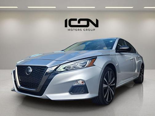 2021 Nissan Altima SR FWD