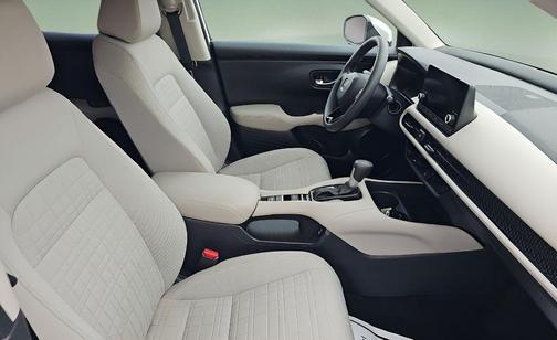 Platinum White Pearl 2025 Honda HR-V LX