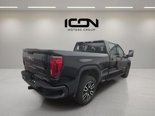 Onyx Black 2024 GMC Sierra 1500 AT4