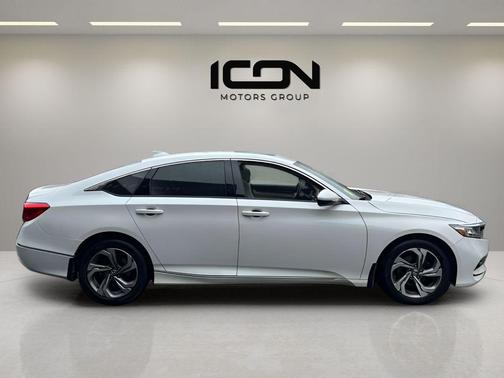 Platinum White Pearl 2019 Honda Accord EX-L