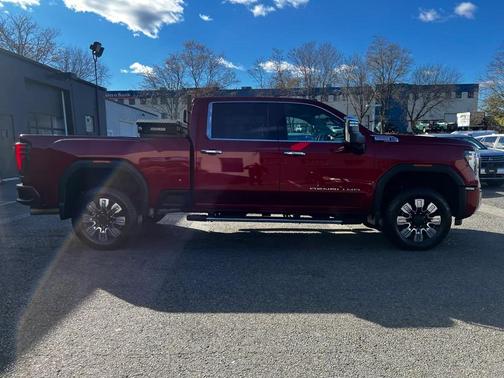 2024 GMC Sierra 2500 Denali