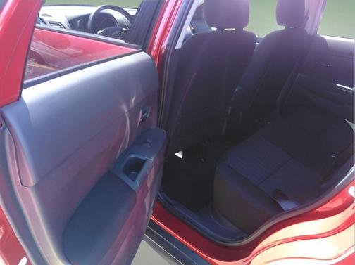 Mercury Gray Metallic 2024 Mitsubishi Outlander Sport 2.0 ES