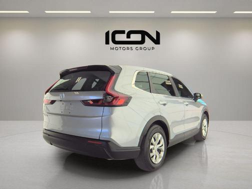 Solar Silver Metallic 2025 Honda CR-V LX 2WD