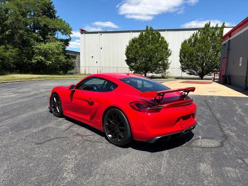 Guards Red 2016 Porsche Cayman GT4