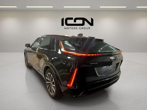 2024 Cadillac LYRIQ Sport