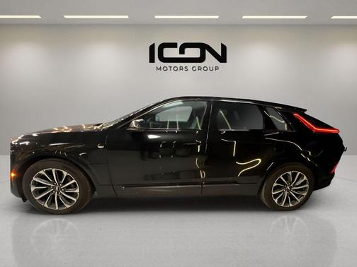 2024 Cadillac LYRIQ Sport