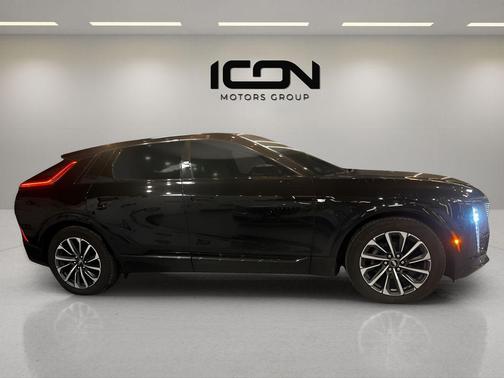 2024 Cadillac LYRIQ Sport