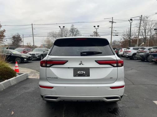 2023 Mitsubishi Outlander SE 2.5 2WD