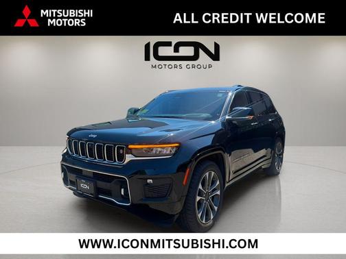 Diamond Black Crystal Pearlcoat 2023 Jeep Grand Cherokee Overland