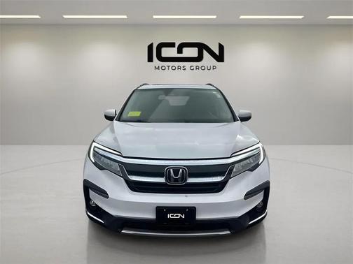 2022 Honda Pilot Touring 8-Passenger