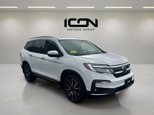 2022 Honda Pilot Touring 8-Passenger