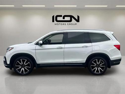 2022 Honda Pilot Touring 8-Passenger